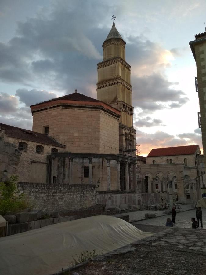 Studio Sfinga In The Heart Of Diocletian'S Palace Split Exterior photo